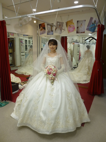 ウェディングドレスショップアトリエアンのブログ 大阪店 ドレスはオペラの変更 セントレジスホテル大阪で結婚式です